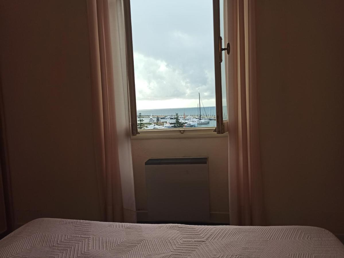 Hotel Miramare Imperia Bilik gambar