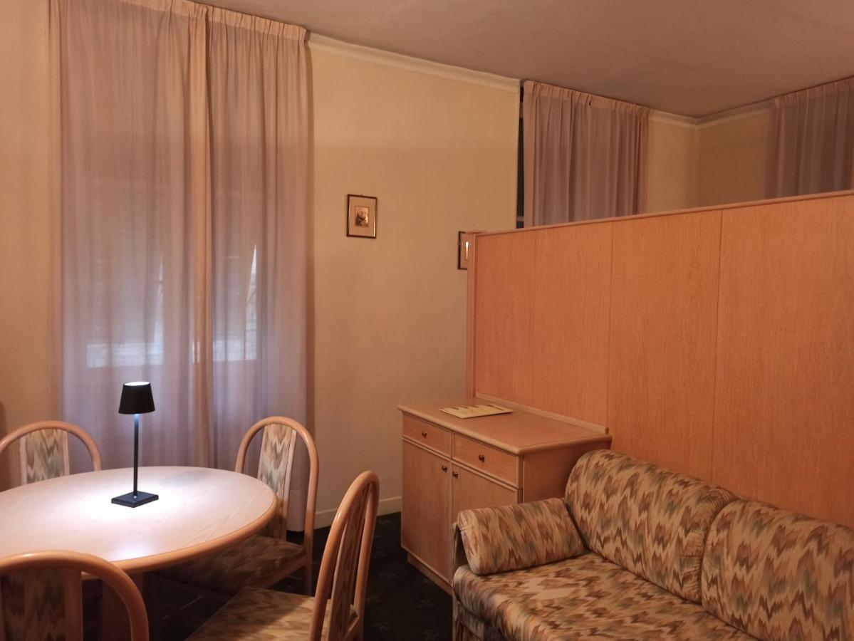 Hotel Miramare Imperia Bilik gambar