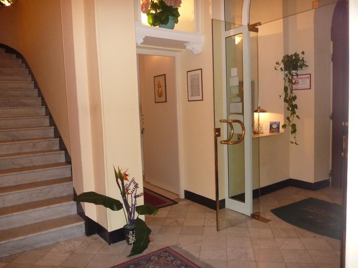 Hotel Miramare Imperia Luaran gambar