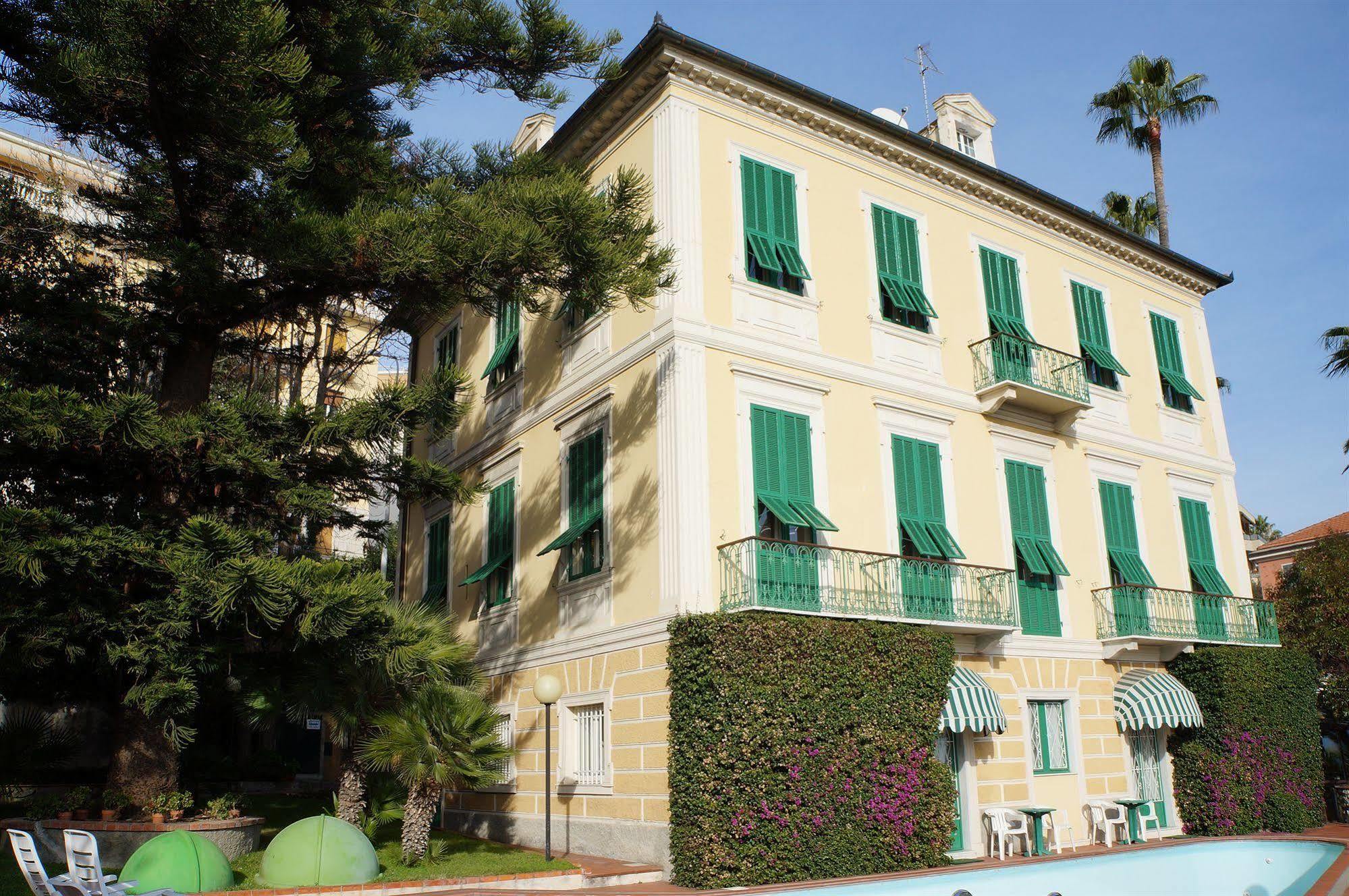 Hotel Miramare Imperia Luaran gambar