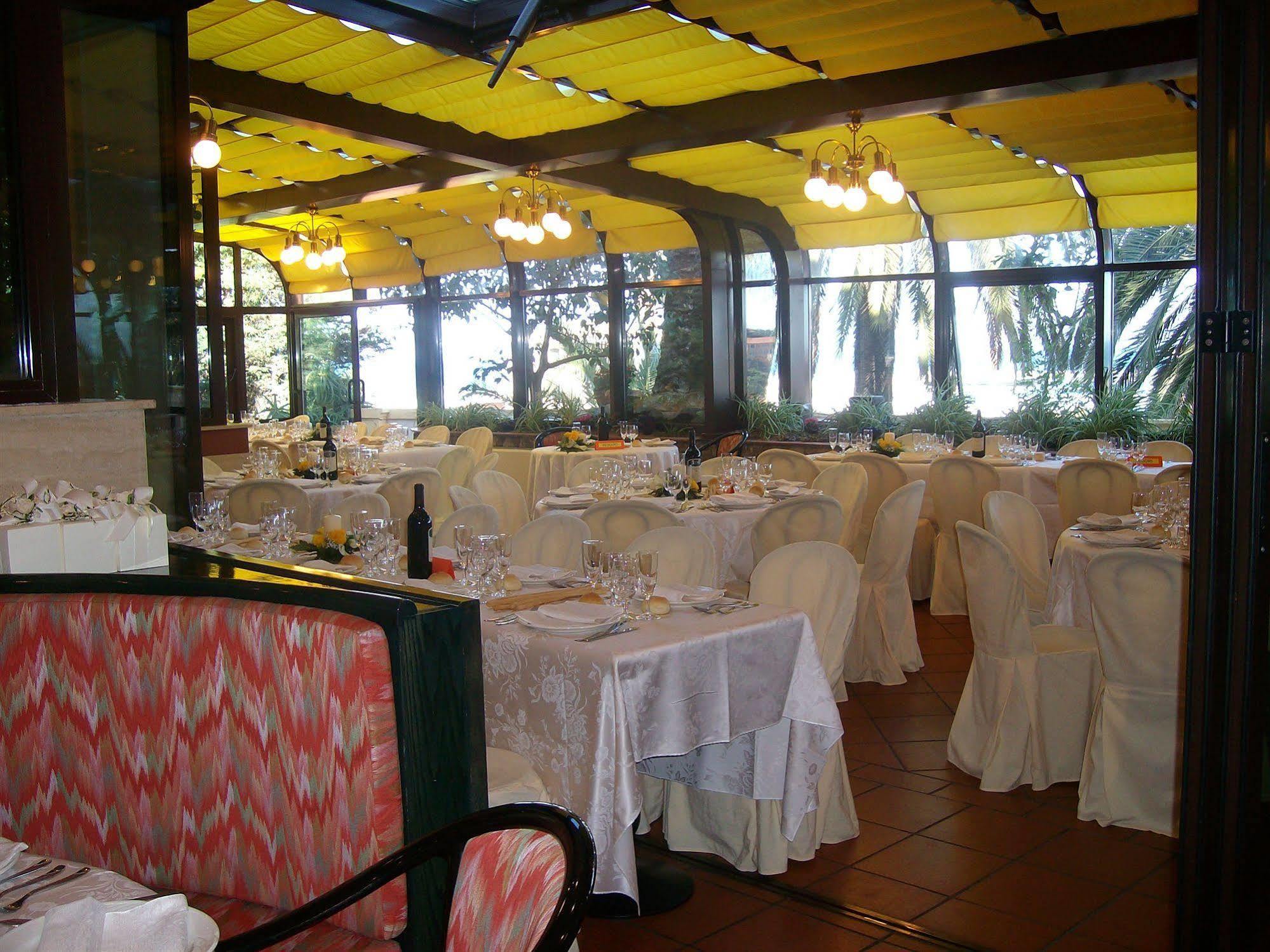 Hotel Miramare Imperia Luaran gambar