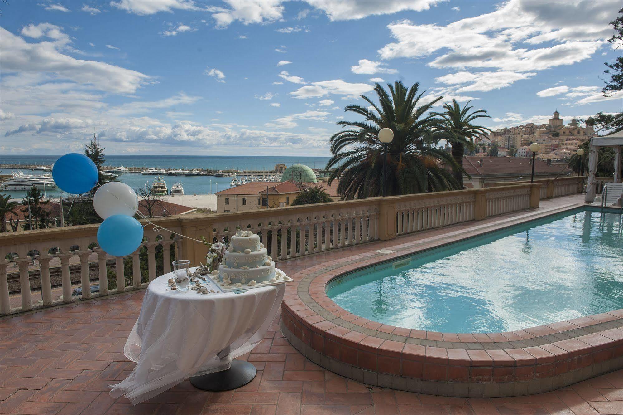 Hotel Miramare Imperia Luaran gambar