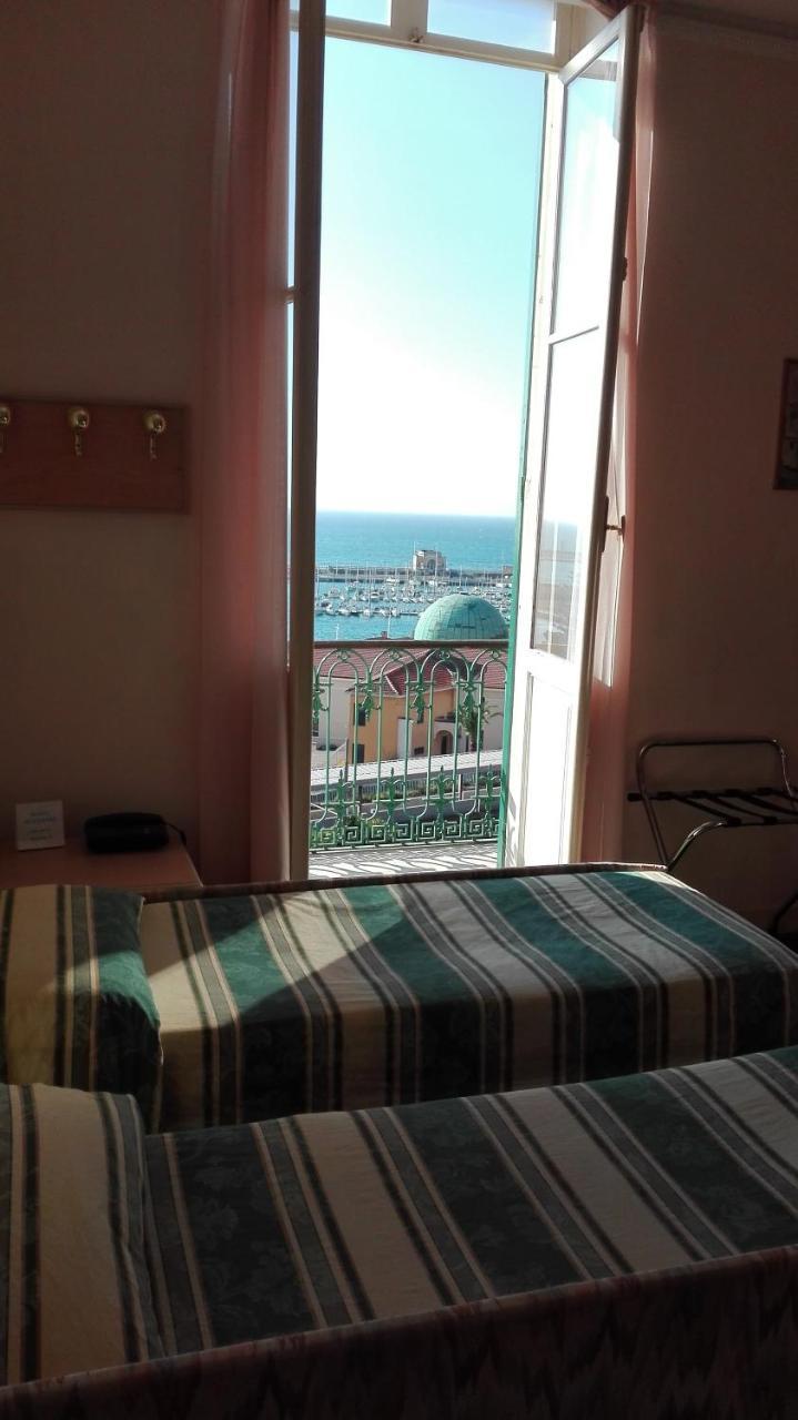 Hotel Miramare Imperia Luaran gambar